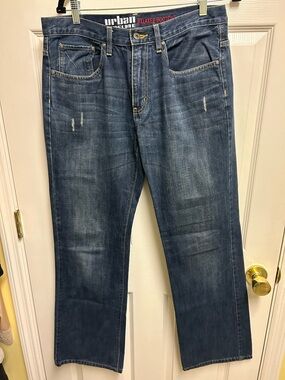 urban pipeline Men's Relaxed Bootcut Jeans - Medium Blue Wash